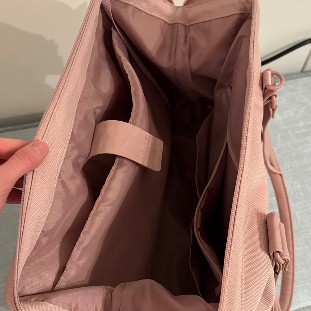 Beis Weekender Tote Bag - Picture 5 of 5